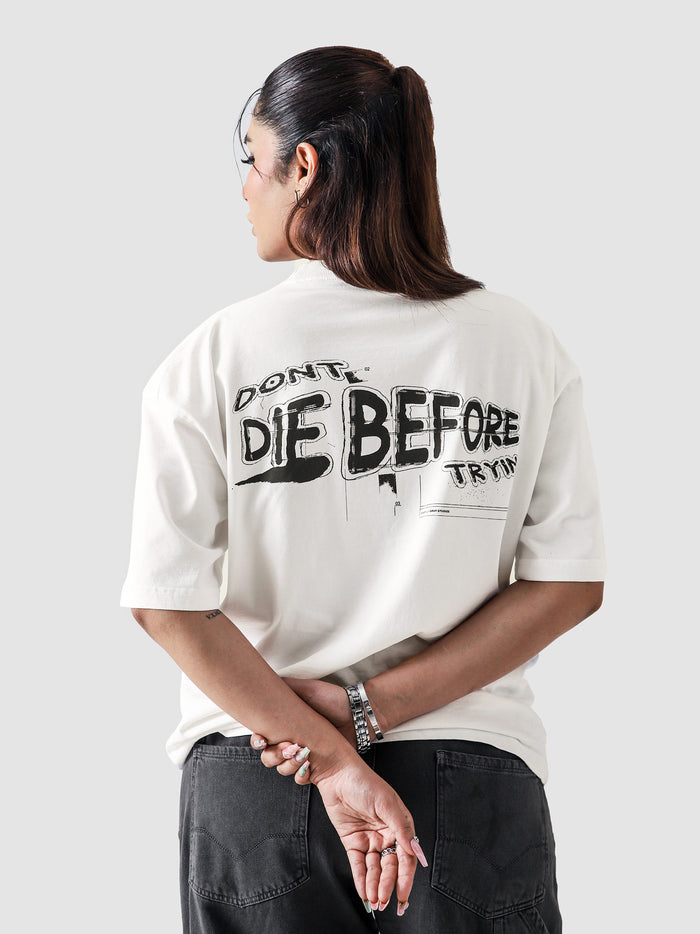 White Oversized Tee Couple Lifestyle Shot – GROOVY Studios – GROOVY Pakistan