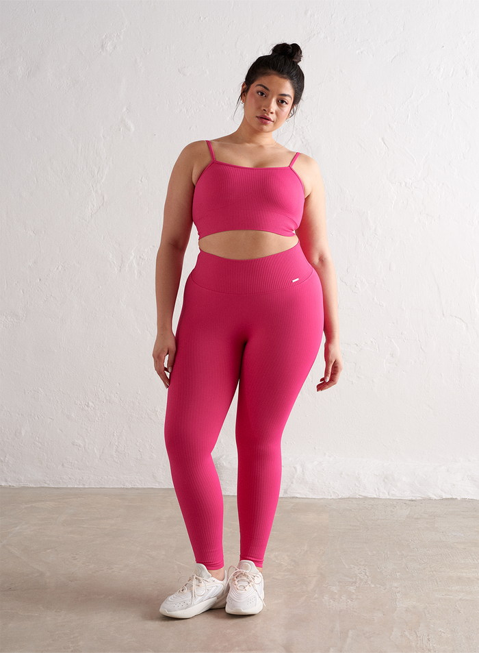 [The model wears size L and is 175 cm.]