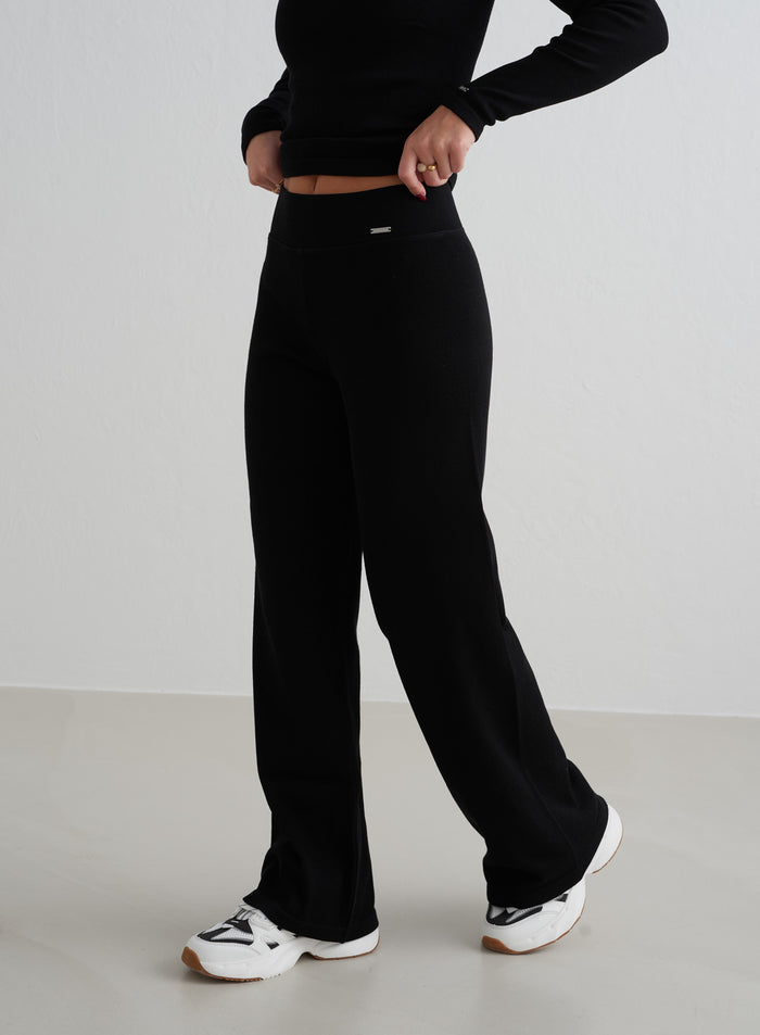 Black Ribbed Wool Petite Wide Pants by aim'n featuring a high waist and soft, textured fit. [XS - 162 cm]