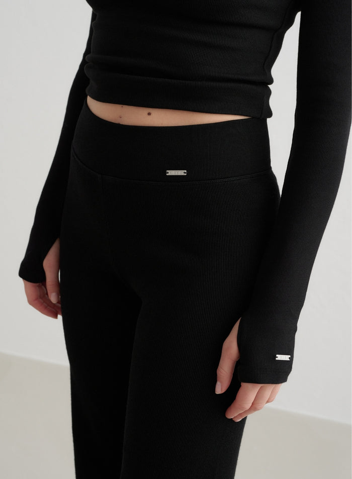 Black aim'n Ribbed Wool Wide Pants with a high waist, ribbed texture and metal logo detail. [XS - 170 cm]