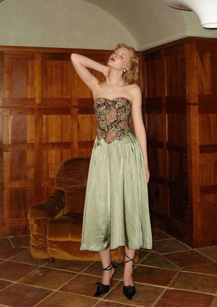 Lacemade "Flower & Mirror" - French court-style floral jacquard corset
