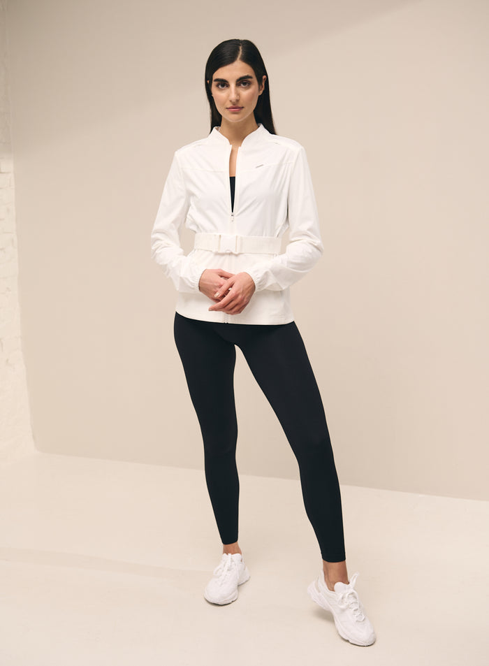 [The model wears size S and is 173 cm.]